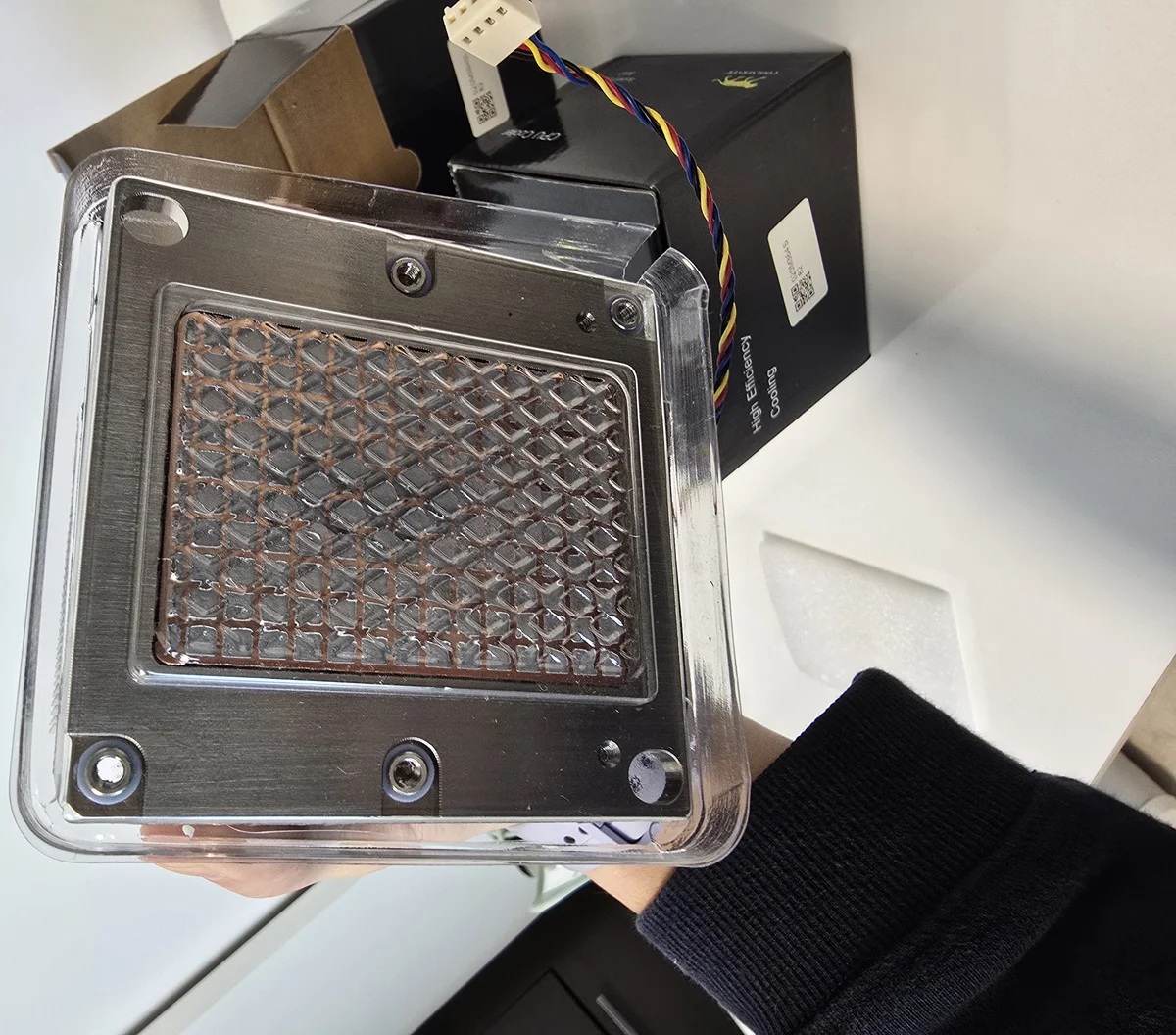 내가 잘못 산 Square ILM 쿨러 — 마운팅 홀이 정사각형 배치다